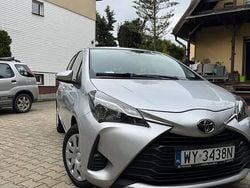Srebrny Używany 2020 Toyota Yaris Hatchback | 48 000 zł (Uczciwa cena)