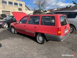 Czerwony Używany 1991 Opel Kadett Kombi | 2000 zł
