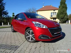 Czerwony Używany 2019 Peugeot 208 Hatchback | 39 900 zł (Uczciwa cena)