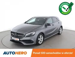 Szary (metalik) Używany 2017 Mercedes A180 Hatchback | 66 200 zł (Dobra cena)