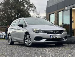 Srebrny (metalik) Używany 2021 Opel Astra Kombi | 43 900 zł (Super Cena)