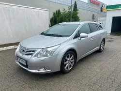 Srebrny Używany 2010 Toyota Avensis Kombi | 17 999 zł (Dość drogi)