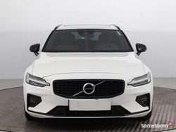 Biały Używany 2020 Volvo V60 Kombi | 109 999 zł (Drogi)