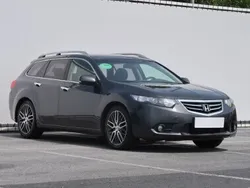 Szary Używany 2011 Honda Accord Kombi | 29 999 zł