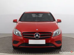 Czerwony Używany 2013 Mercedes A180 Hatchback | 36 999 zł (Uczciwa cena)