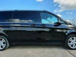 Czarny (metalik) Używany 2016 Mercedes V250 Minivan | 66 700 zł