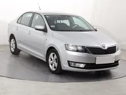 Srebrny Używany 2015 Skoda Rapid Hatchback | 29 999 zł (Uczciwa cena)