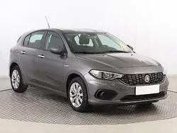 Szary Używany 2017 Fiat Tipo Hatchback | 37 499 zł (Uczciwa cena)