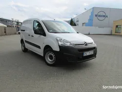 Biały Używany 2016 Citroën Berlingo Minivan | 20 500 zł (Super Cena)