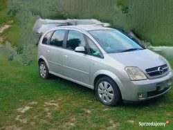 Srebrny Używany 2004 Opel Meriva Minivan | 2500 zł (Dobra cena)