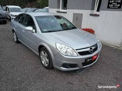 Srebrny Używany 2006 Opel Vectra Hatchback | 11 900 zł (Uczciwa cena)