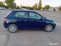 Niebieski Używany 2015 Skoda Fabia Hatchback | 18 200 zł (Uczciwa cena)