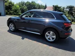 Granatowy Używany 2018 Audi Q5 SUV | 96 000 zł (Dobra cena)