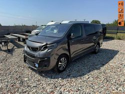 Grafitowy (metalik) Używany 2017 Peugeot Traveller Minivan | 39 900 zł