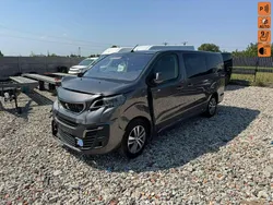 Grafitowy (metalik) Używany 2017 Peugeot Traveller Minivan | 39 900 zł