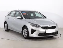 Srebrny Używany 2020 Kia Ceed 2 Hatchback | 37 999 zł (Dobra cena)