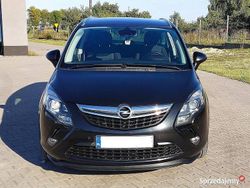 Czarny Używany 2012 Opel Zafira Kombi | 24 900 zł (Uczciwa cena)