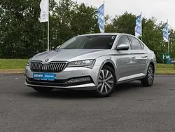 Srebrny Używany 2022 Skoda Superb Sedan/Limuzyna | 104 999 zł (Uczciwa cena)
