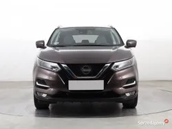 Szary Używany 2018 Nissan Qashqai SUV | 68 499 zł (Uczciwa cena)