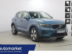 Niebieski Używany 2022 Volvo XC40 Core SUV | 126 850 zł (Uczciwa cena)