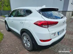 Biały Używany 2017 Hyundai Tucson Comfort SUV | 73 000 zł