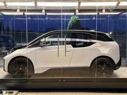 Biały Używany 2022 BMW i3 Hatchback | 113 369 zł (Uczciwa cena)