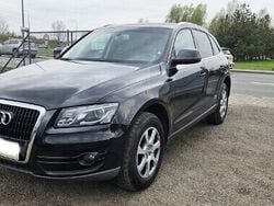 Czarny Używany 2010 Audi Q5 SUV | 48 000 zł (Uczciwa cena)