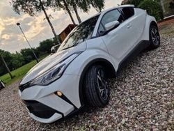 Biały Używany 2022 Toyota C-HR SUV | 107 500 zł (Dość drogi)