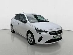 Biały Używany 2022 Opel Corsa Hatchback | 36 408 zł (Super Cena)