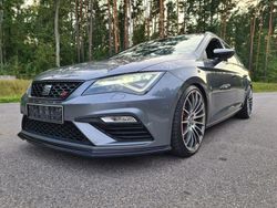 Szary (metalik) Używany 2017 Seat Leon Kombi | 73 800 zł (Uczciwa cena)