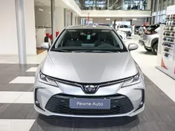 Srebrny Używany 2022 Toyota Corolla Comfort Sedan/Limuzyna | 92 850 zł (Dość drogi)