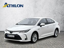 Biały Używany 2021 Toyota Corolla Sedan/Limuzyna | 86 200 zł (Dość drogi)