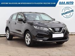 Czarny Używany 2017 Nissan Qashqai SUV | 45 999 zł (Dobra cena)