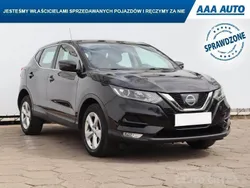 Czarny Używany 2017 Nissan Qashqai SUV | 50 999 zł (Dobra cena)