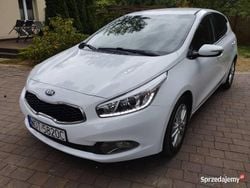 Biały Używany 2014 Kia Ceed Hatchback | 19 900 zł (Dobra cena)