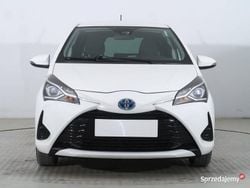 Biały Używany 2018 Toyota Yaris Hybrid Hatchback | 52 999 zł (Dobra cena)