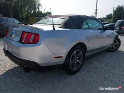 Srebrny (metalik) Używany 2012 Ford Mustang Kabriolet | 39 300 zł