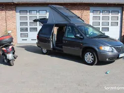 Szary Używany 2004 Chrysler Grand Voyager Minivan | 25 900 zł