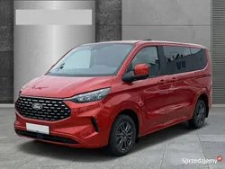 Czerwony Nowe 2025 Ford Tourneo Custom Sedan/Limuzyna | 298 000 zł (Dość drogi)