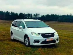 Używany 2021 Chrysler Pacifica SUV | 128 000 zł (Drogi)