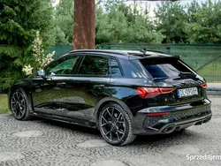Czarny (metalik) Używany 2023 Audi RS3 Sport Hatchback | 249 777 zł (Uczciwa cena)