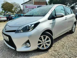 Srebrny Używany 2014 Toyota Yaris Hybrid Hatchback | 35 800 zł (Super Cena)