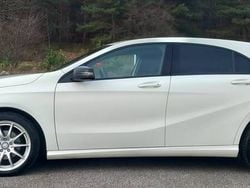 Używany 2017 Mercedes A180 | 56 200 zł (Dość drogi)