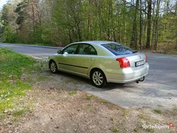 Złoty Używany 2004 Toyota Avensis Hatchback | 7400 zł (Dobra cena)