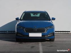 Niebieski Używany 2022 Skoda Octavia Kombi | 76 999 zł (Uczciwa cena)