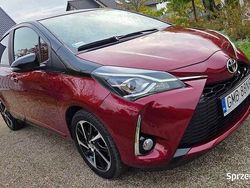 Bordowy Używany 2020 Toyota Yaris Hatchback | 68 900 zł (Dość drogi)
