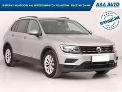 Srebrny Używany 2020 VW Tiguan SUV | 67 499 zł (Super Cena)