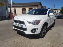 Biały Używany 2016 Mitsubishi ASX SUV | 43 000 zł