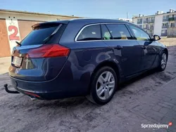 Szary Używany 2009 Opel Insignia Kombi | 8900 zł