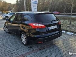 Czarny (metalik) Używany 2011 Ford Focus Sedan/Limuzyna | 17 900 zł (Uczciwa cena)